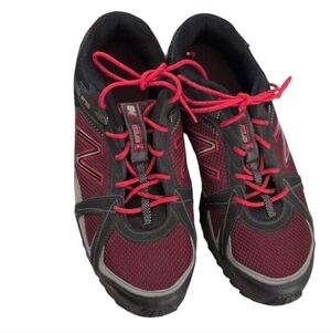 ASICS 570 All Terrain Mens  Shoes - Red and Black - Worn Once, Like NEW.